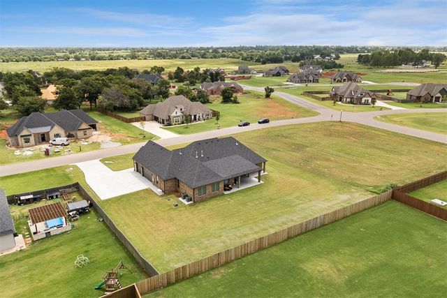 1105 Dorsi Way, Newcastle, OK 73065