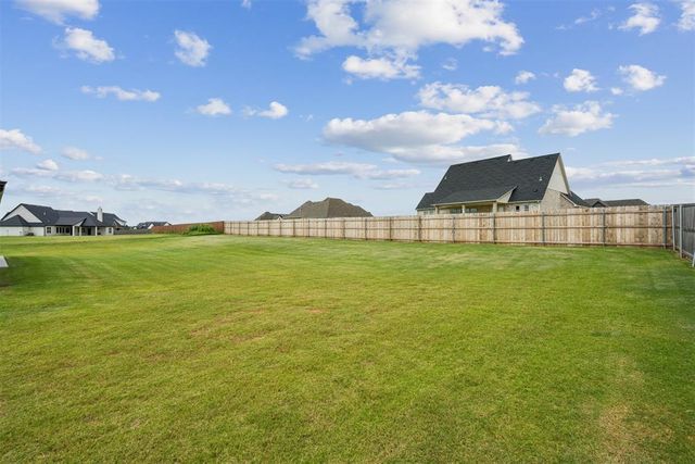 1105 Dorsi Way, Newcastle, OK 73065