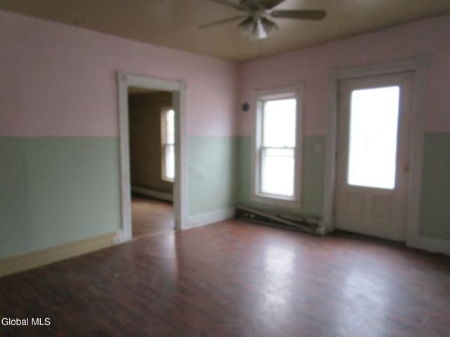 21 Ferry Street, Schuylerville, NY 12871