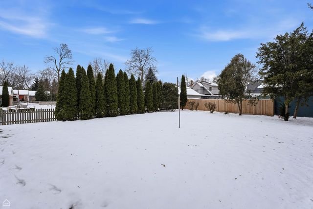 311 Grove Street, Crystal Lake, IL 60014