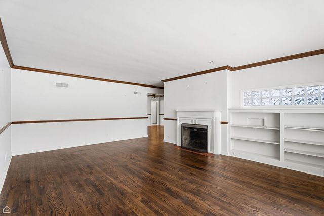 311 Grove Street, Crystal Lake, IL 60014