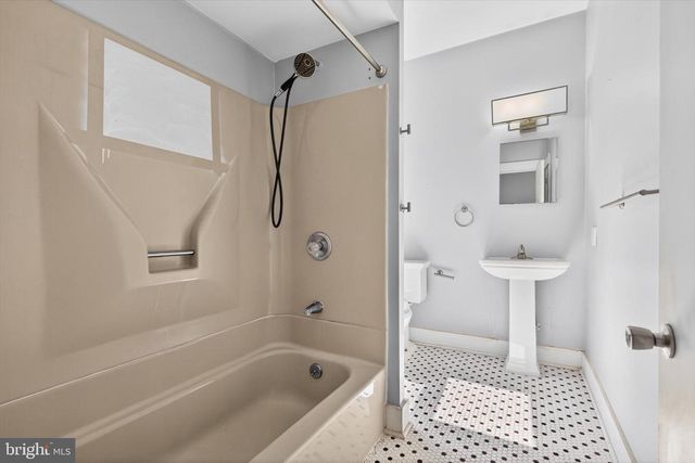 124 S NEWBERRY ST, York, PA 17401