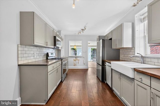124 S NEWBERRY ST, York, PA 17401