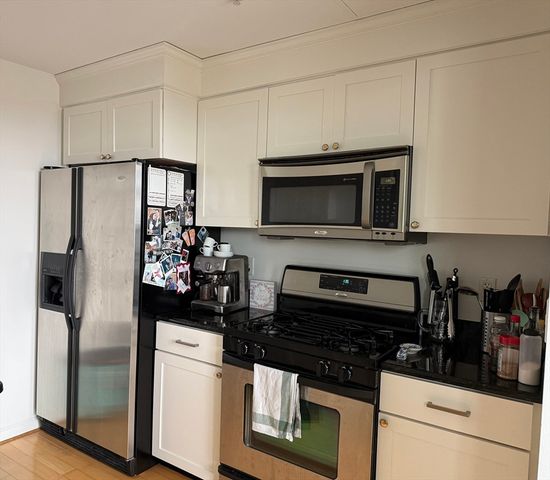 1 Nassau St 2210, Boston, MA 02111