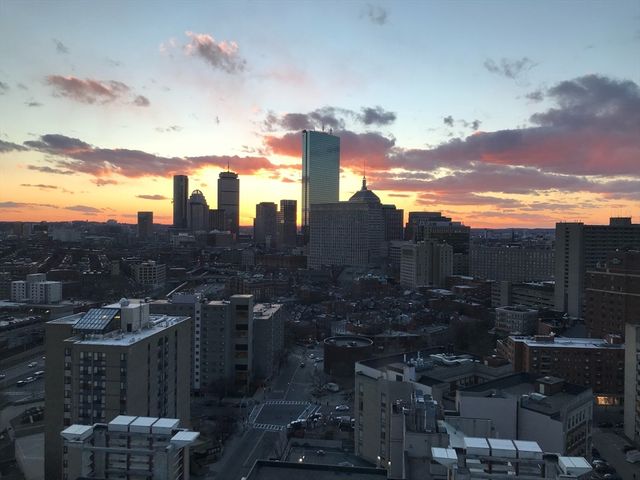 1 Nassau St 2210, Boston, MA 02111