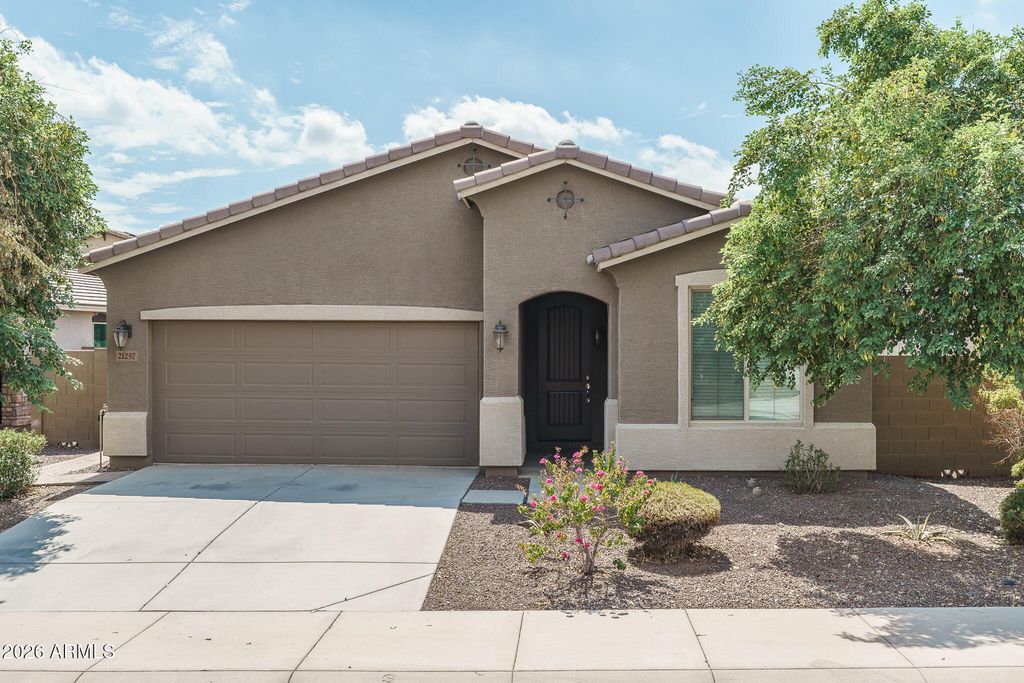 21257 W BERKELEY Road, Buckeye, AZ 85396