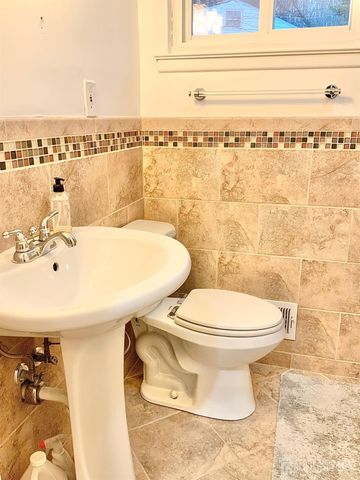 95 Athens Avenue, Old Bridge, NJ 08879