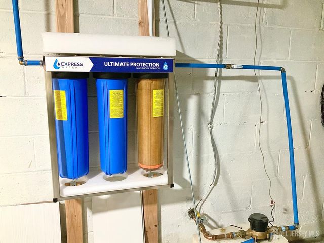 95 Athens Avenue, Old Bridge, NJ 08879