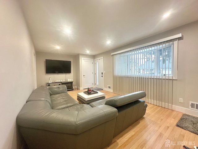 95 Athens Avenue, Old Bridge, NJ 08879