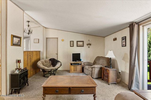 2206 W Oxford CIR, Coeur D'alene, ID 83815