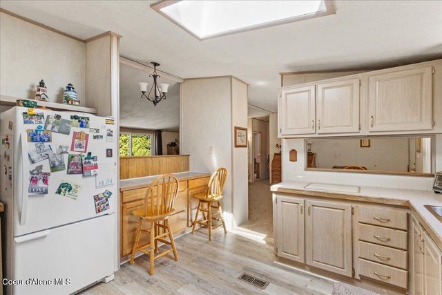 2206 W Oxford CIR, Coeur D'alene, ID 83815