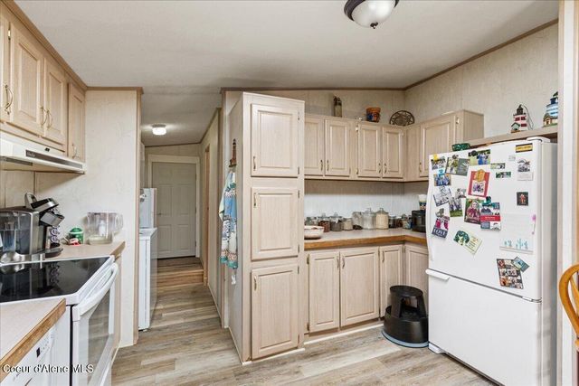 2206 W Oxford CIR, Coeur D'alene, ID 83815