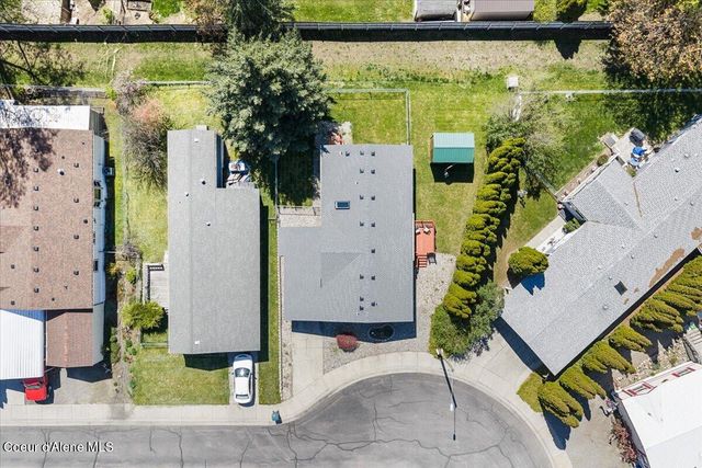 2206 W Oxford CIR, Coeur D'alene, ID 83815