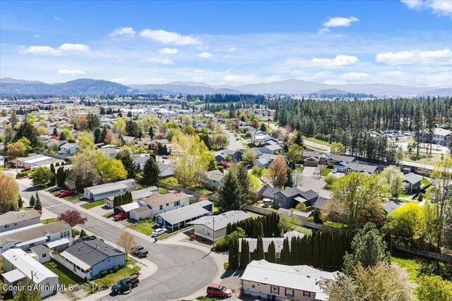 2206 W Oxford CIR, Coeur D'alene, ID 83815