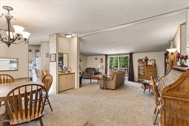 2206 W Oxford CIR, Coeur D'alene, ID 83815
