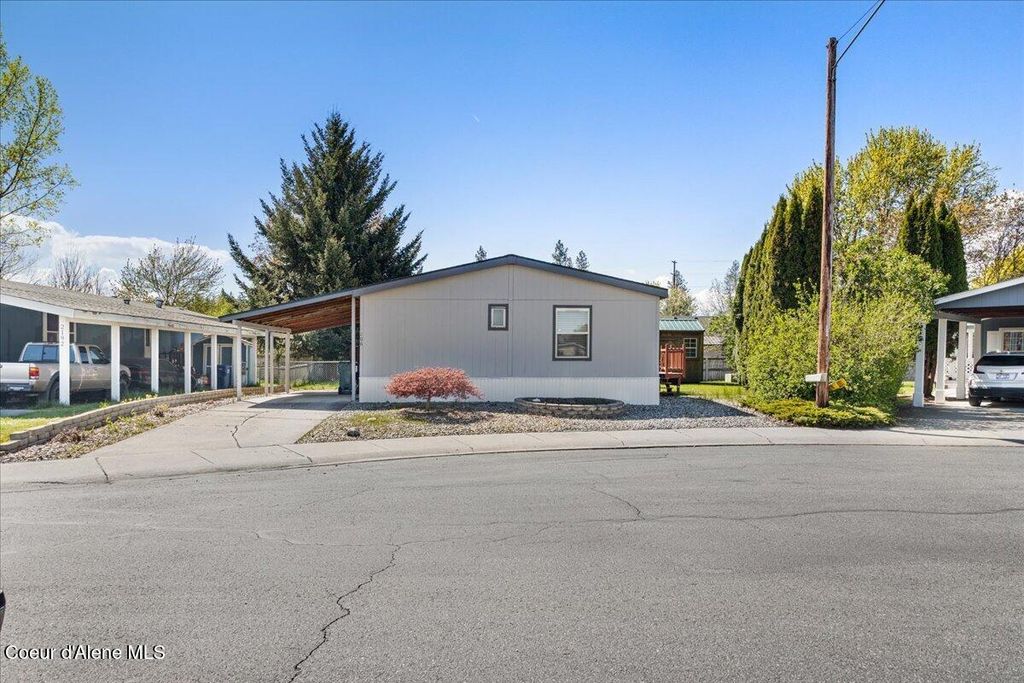 2206 W Oxford CIR, Coeur D'alene, ID 83815