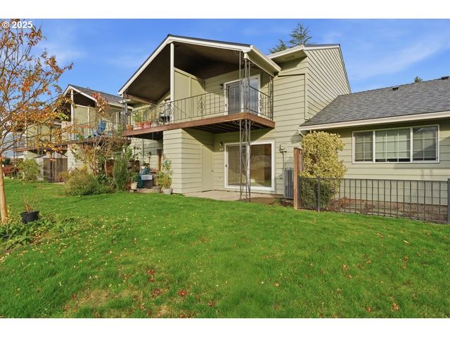 1812 Ne 19TH St, Gresham, OR 97030