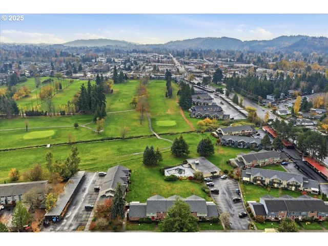 1812 Ne 19TH St, Gresham, OR 97030