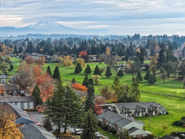 1812 Ne 19TH St, Gresham, OR 97030