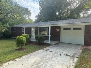 2909 Starling Drive, St Charles, MO 63301