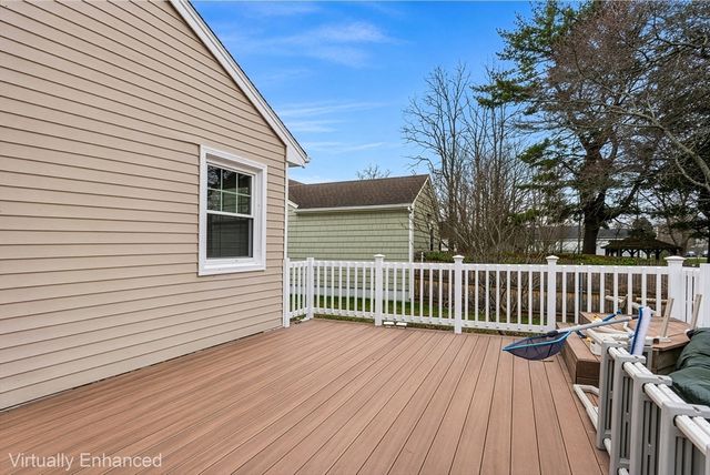 1064 Somerset Ave, Dighton, MA 02764