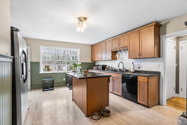 1064 Somerset Ave, Dighton, MA 02764