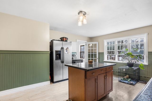 1064 Somerset Ave, Dighton, MA 02764