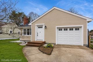 1064 Somerset Ave, Dighton, MA 02764