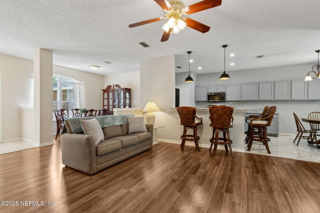 96031 GLEN LAUREL Court, Yulee, FL 32097