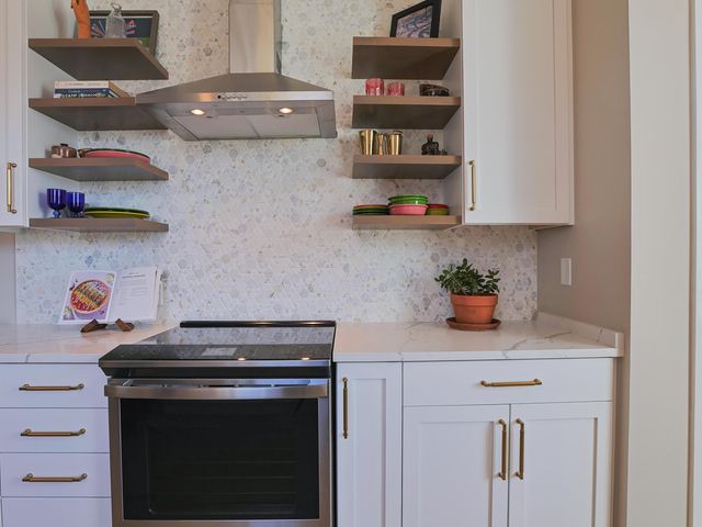 707 Georgia Ave Avenue 405, Chattanooga, TN 37402