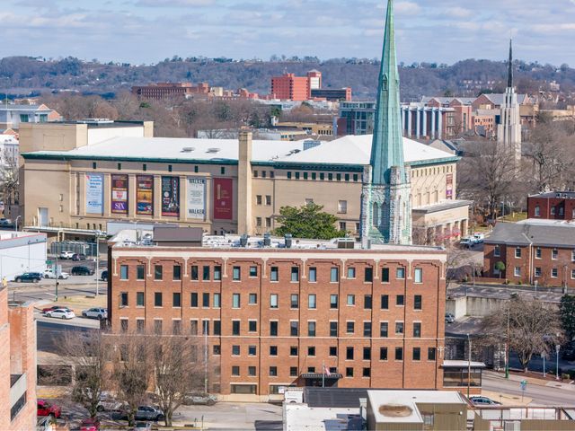 707 Georgia Ave Avenue 405, Chattanooga, TN 37402