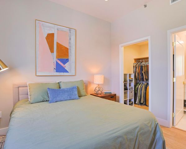 707 Georgia Ave Avenue 405, Chattanooga, TN 37402
