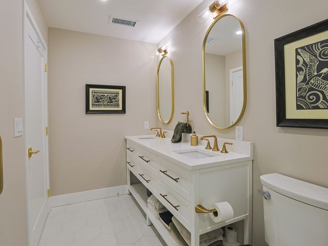 707 Georgia Ave Avenue 405, Chattanooga, TN 37402