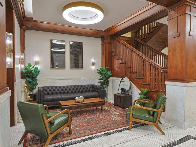 707 Georgia Ave Avenue 405, Chattanooga, TN 37402