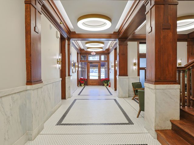 707 Georgia Ave Avenue 405, Chattanooga, TN 37402