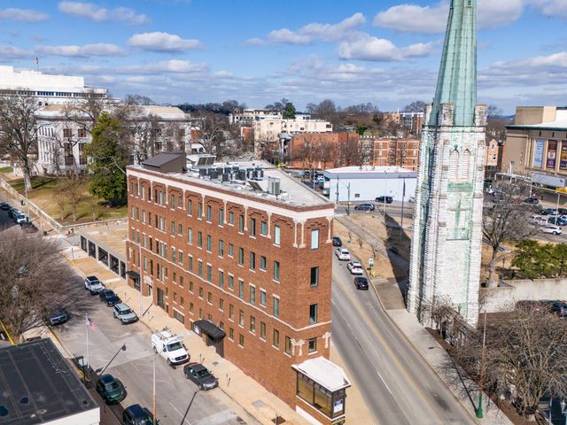 707 Georgia Ave Avenue 405, Chattanooga, TN 37402
