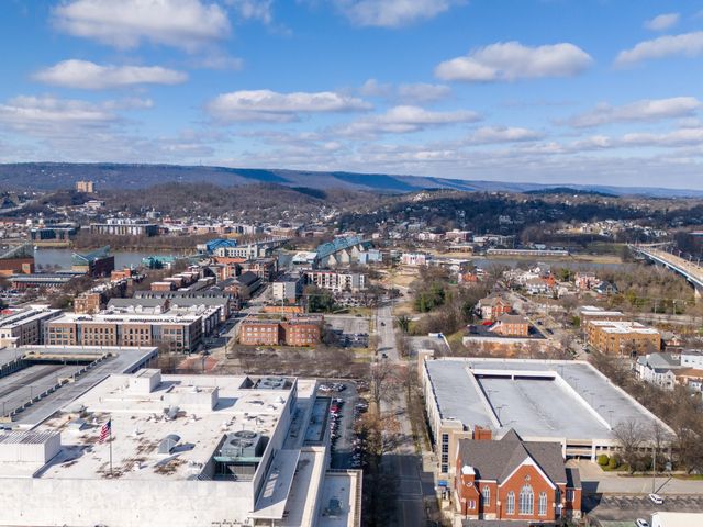 707 Georgia Ave Avenue 405, Chattanooga, TN 37402