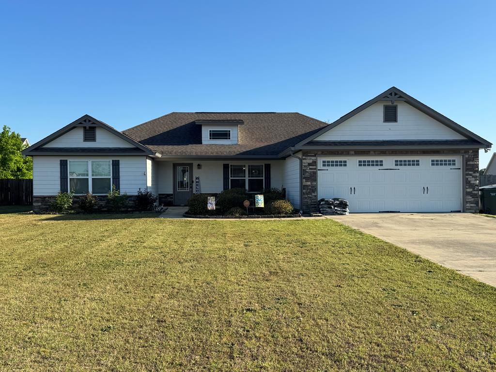 98 Old Glory Way, Fort Mitchell, AL 36856
