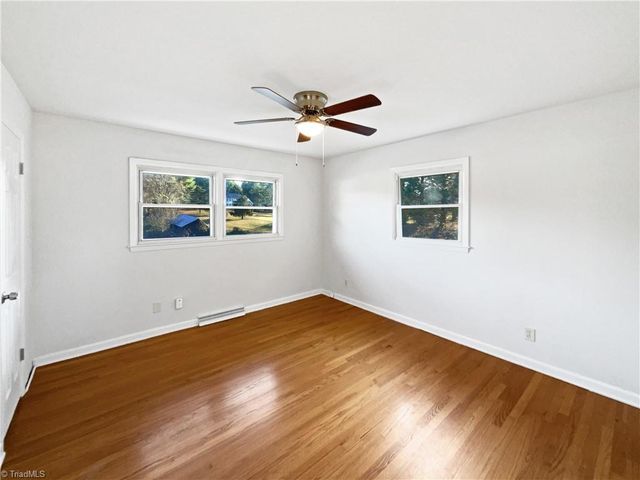 1176 Hickory Tree Road, Winston-salem, NC 27127