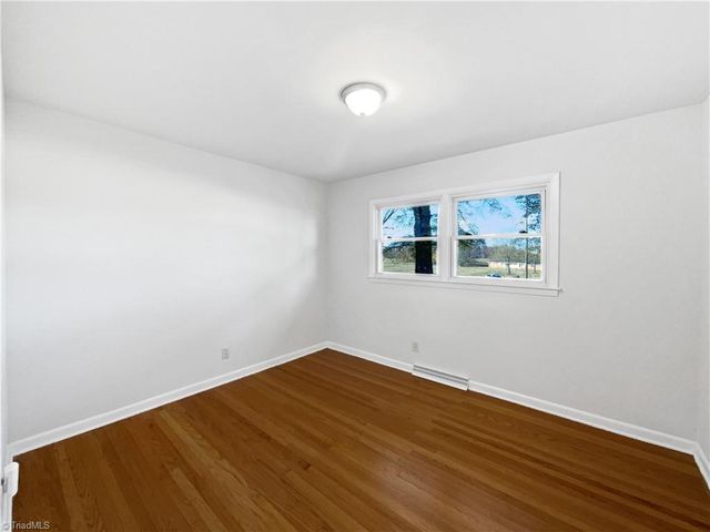 1176 Hickory Tree Road, Winston-salem, NC 27127