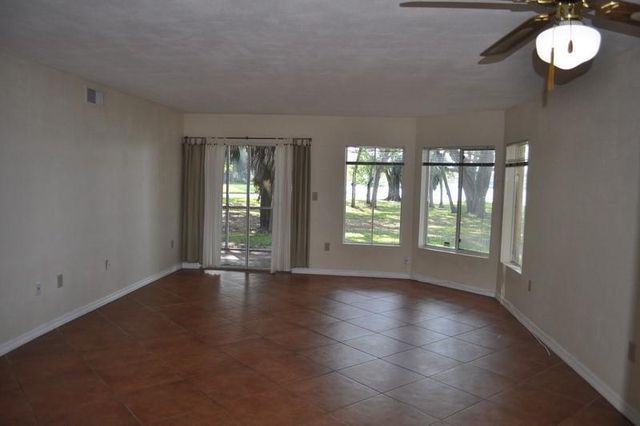 2465 NW 33RD Street 1506, Oakland Park, FL 33309