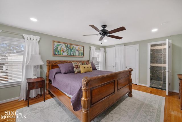 171 Merriweather Road, Grosse Pointe Farms, MI 48236