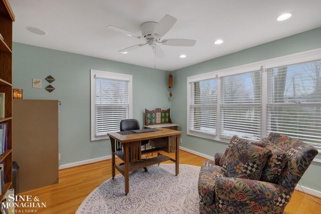 171 Merriweather Road, Grosse Pointe Farms, MI 48236