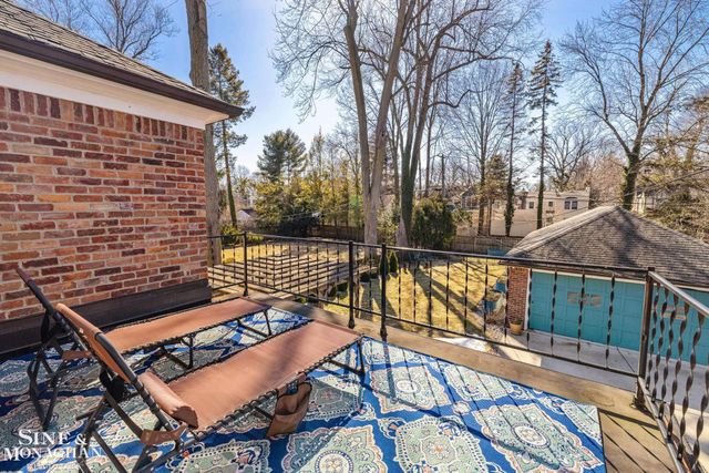 171 Merriweather Road, Grosse Pointe Farms, MI 48236