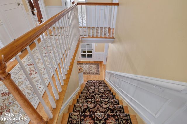 171 Merriweather Road, Grosse Pointe Farms, MI 48236