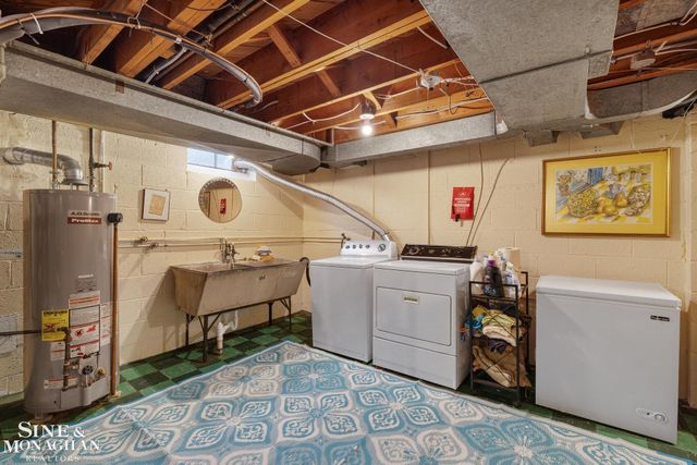 171 Merriweather Road, Grosse Pointe Farms, MI 48236