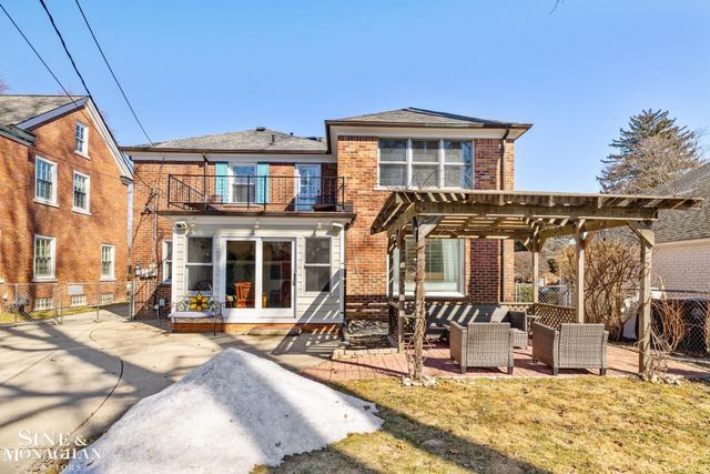 171 Merriweather Road, Grosse Pointe Farms, MI 48236