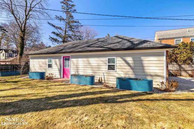 171 Merriweather Road, Grosse Pointe Farms, MI 48236