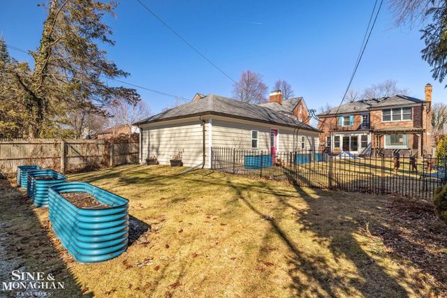 171 Merriweather Road, Grosse Pointe Farms, MI 48236