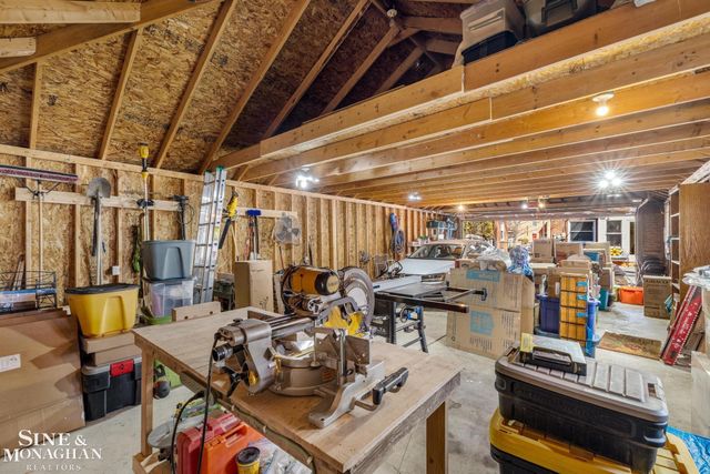 171 Merriweather Road, Grosse Pointe Farms, MI 48236